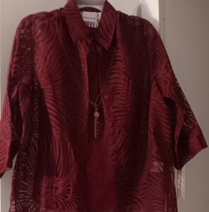 NWT Alfred dunner blouse with necklace